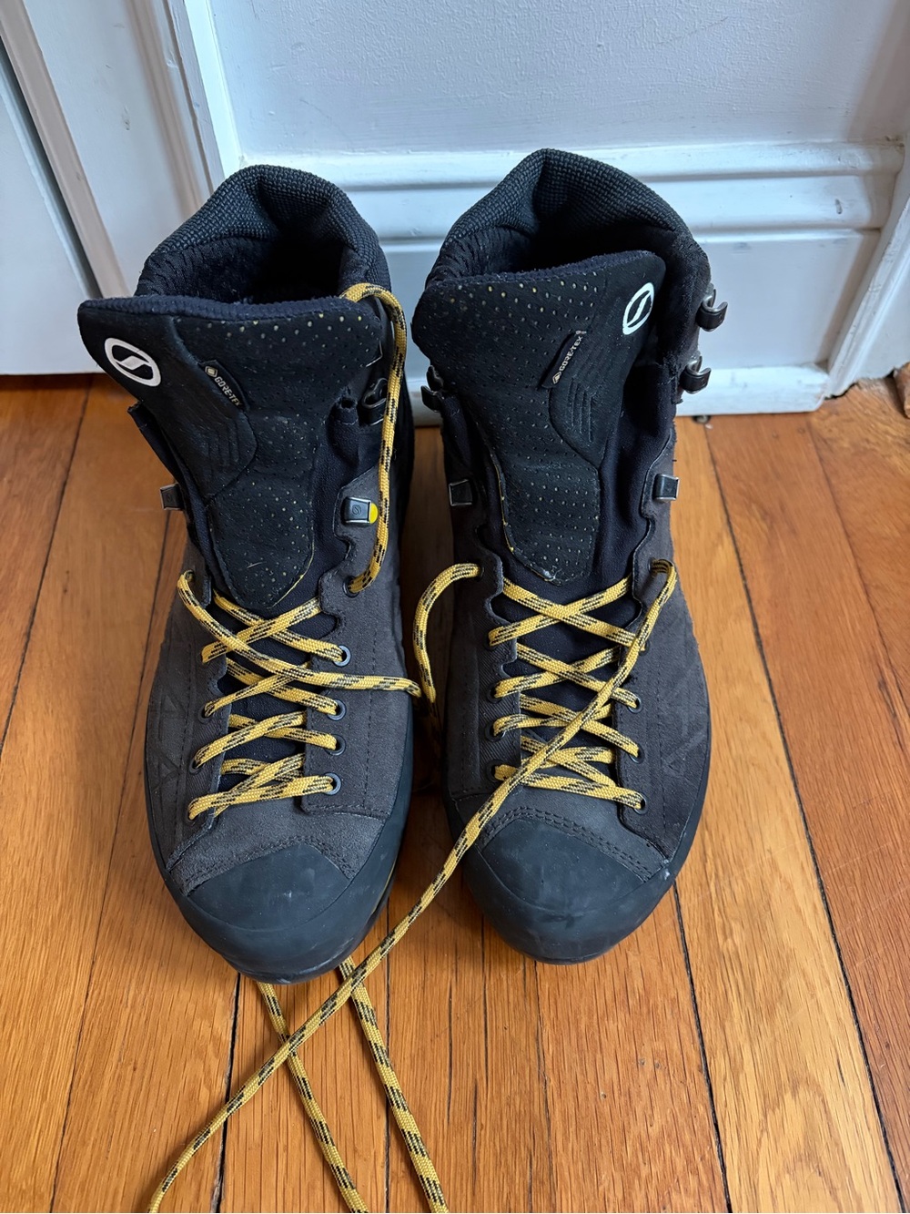 Scarpa ZODIAC TECH GTX MEN'S
Color: Anthracite/Sulphur